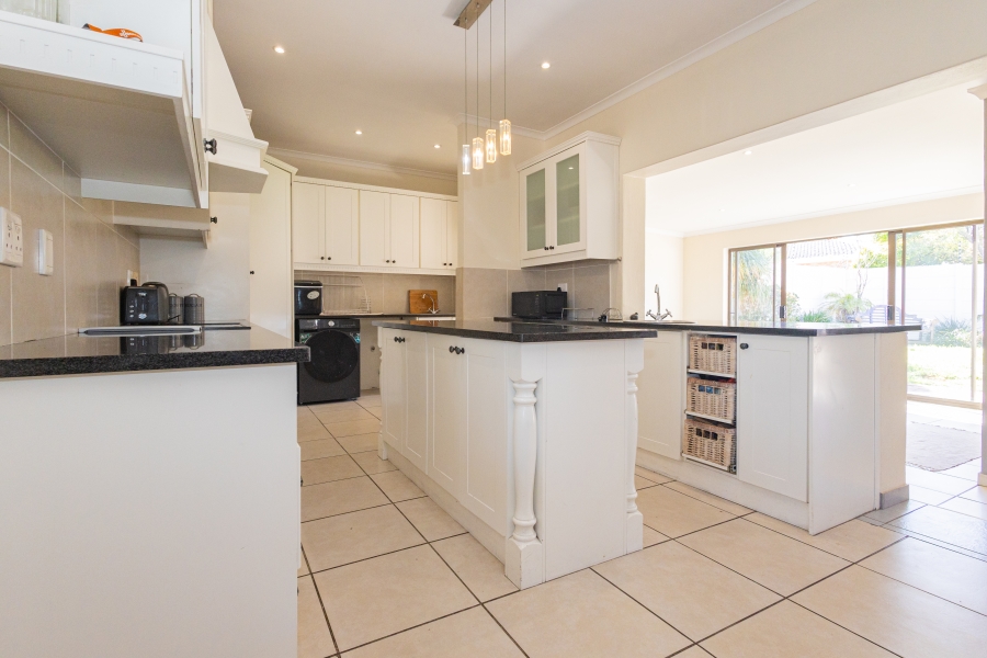 3 Bedroom Property for Sale in Sonkring Western Cape